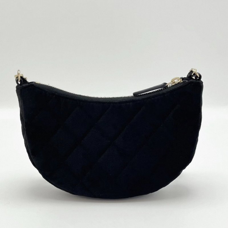 CHANEL 24vic黑金水鑽雙C絲絨鏈條月牙包 17*10*3.5 99新配件塵袋-3
