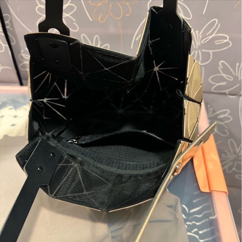 三宅一生鑽石包米色-0