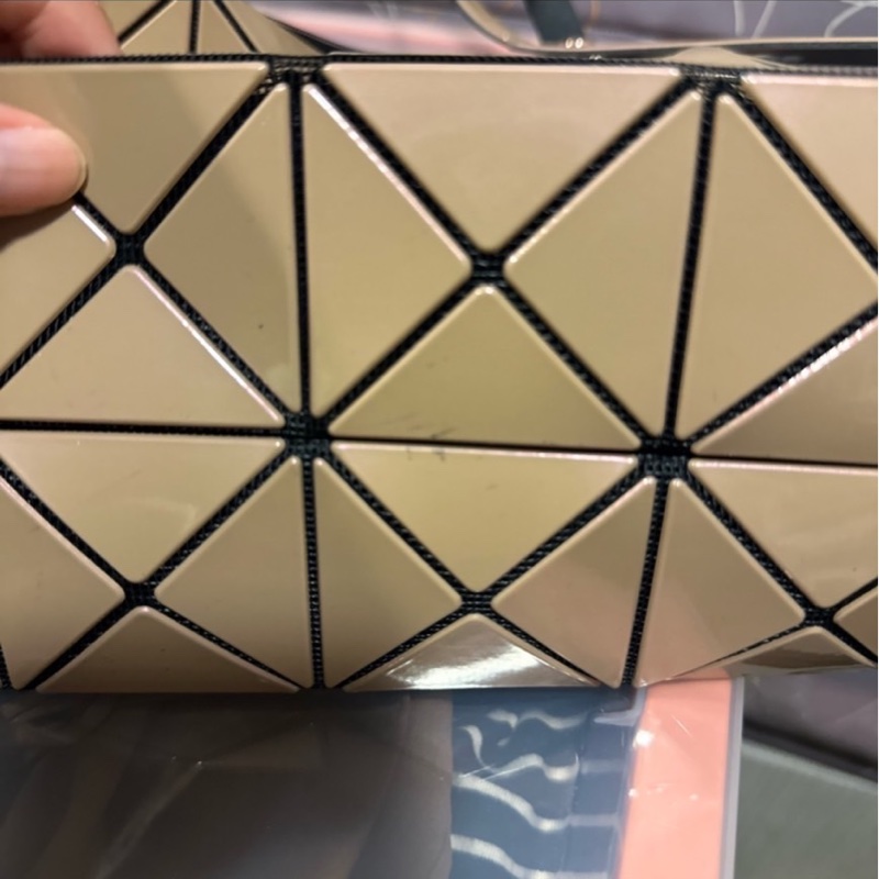 三宅一生鑽石包米色-16