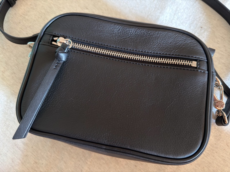 Vivienne Westwood 土星牛皮相機包-2