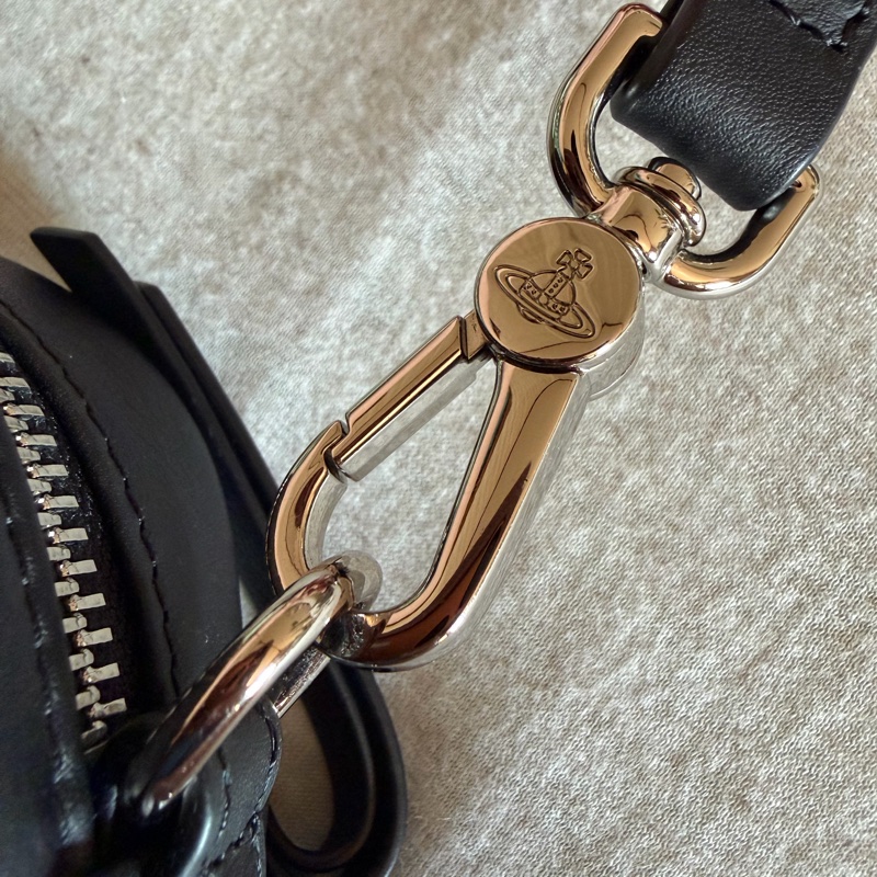 Vivienne Westwood 土星牛皮相機包-9