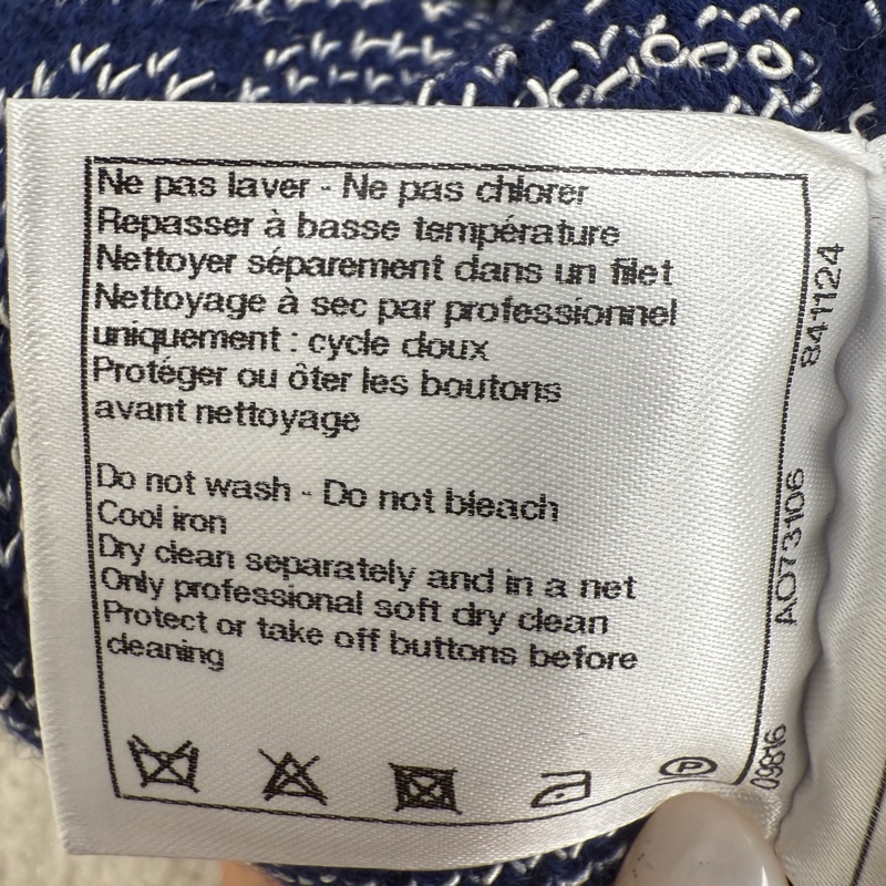 99新 未使用 Chanel 刺繡上衣 34碼-9