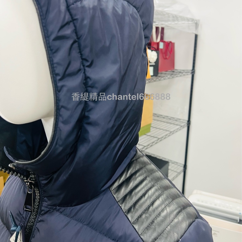 💗香緹國際精品💗 Moncler 羽絨外套 閒置未穿過 碼數2-3