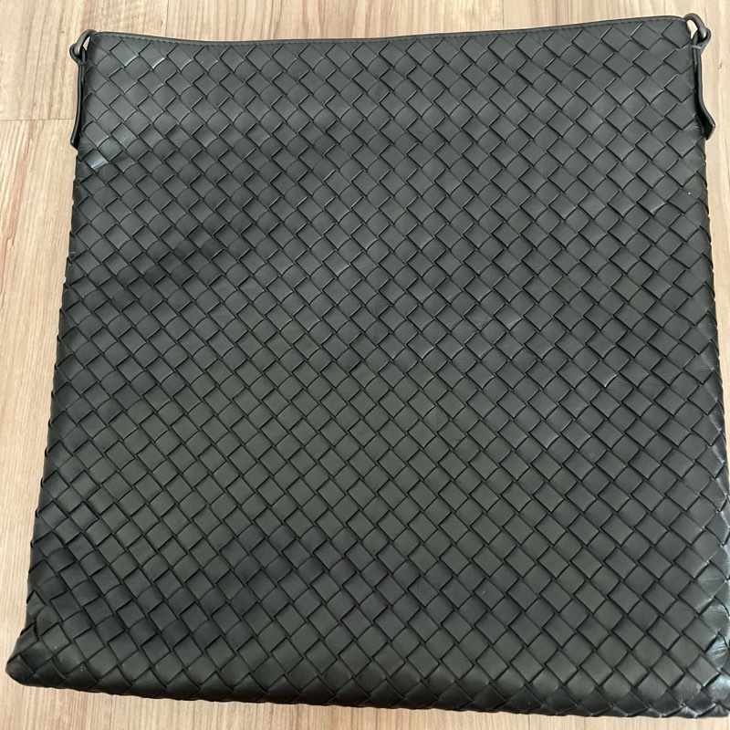 BOTTEGA VENETA 斜背包(大款)-6