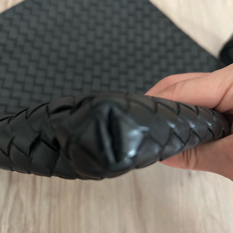 BOTTEGA VENETA 斜背包(大款)-10