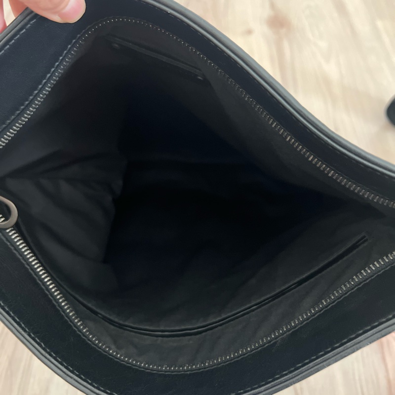 BOTTEGA VENETA 斜背包(大款)-11