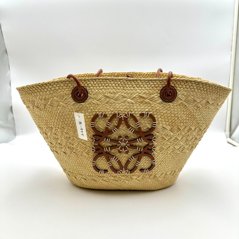 【美收精品】LOEWE 米色編織手提包 B-955【隔月月中將轉賣至日本 上架期限30天】-0