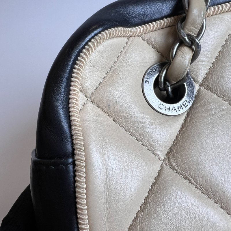 CHANEL 浮雕雙C相機包 米拚黑 23開-8