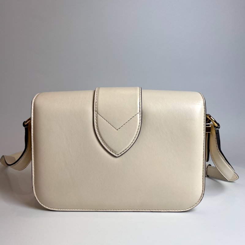 LV 白金牛皮PONT9斜肩包-1