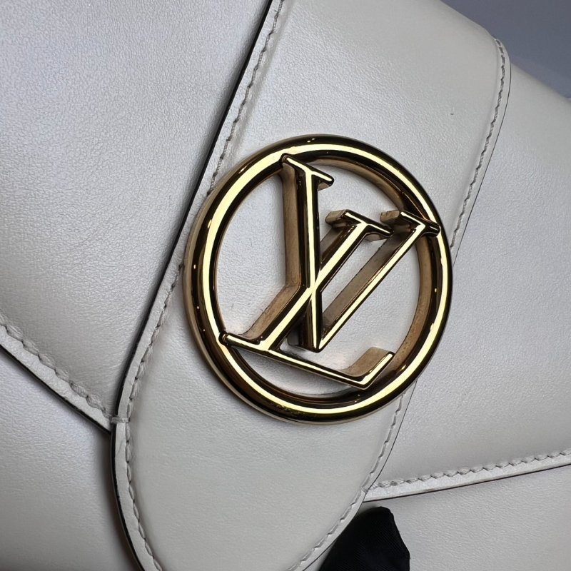 LV 白金牛皮PONT9斜肩包-8