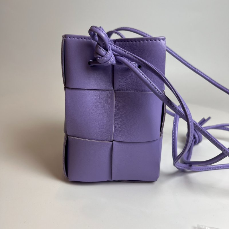 BV 薰衣草紫大編織2*3水桶包-3