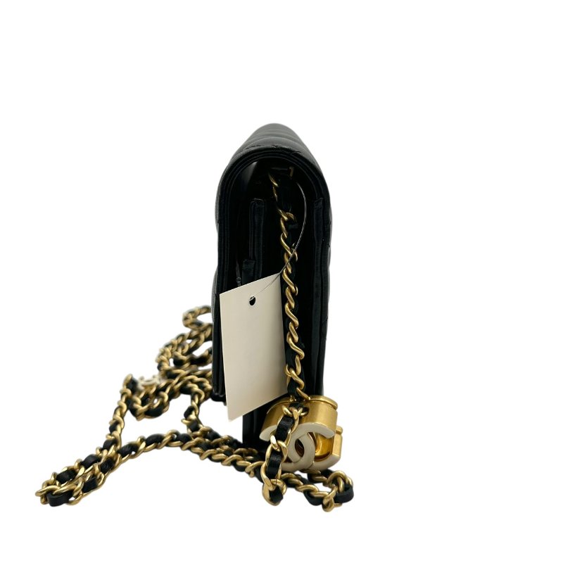 【美收精品】CHANEL 香奈兒經典雙C菱格紋小羊皮LOGO鏈帶手斜背包(黑色) B-958【隔月月中將轉賣至日本 上架期限30天】-2