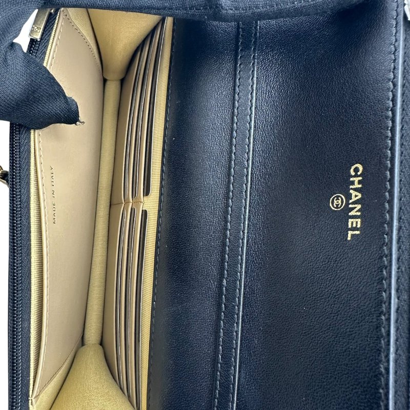 【美收精品】CHANEL 香奈兒經典雙C菱格紋小羊皮LOGO鏈帶手斜背包(黑色) B-958【隔月月中將轉賣至日本 上架期限30天】-11