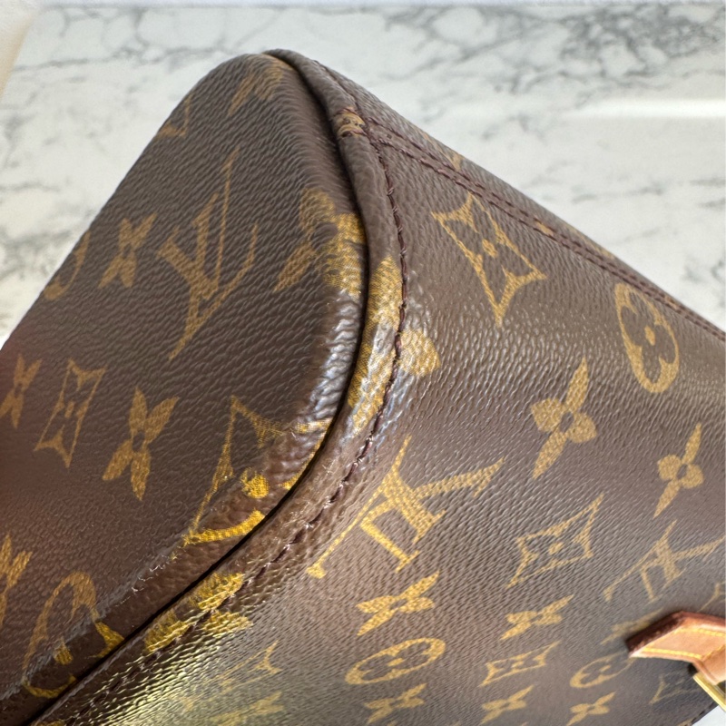 LV花紋薇薇安菜籃子pm 絕版買不到了-9