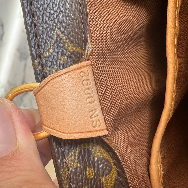 LV花紋薇薇安菜籃子pm 絕版買不到了-58