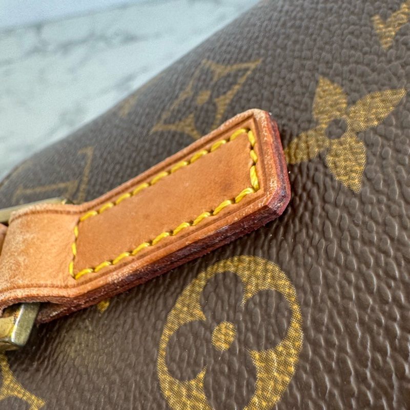 LV花紋薇薇安菜籃子pm 絕版買不到了-71