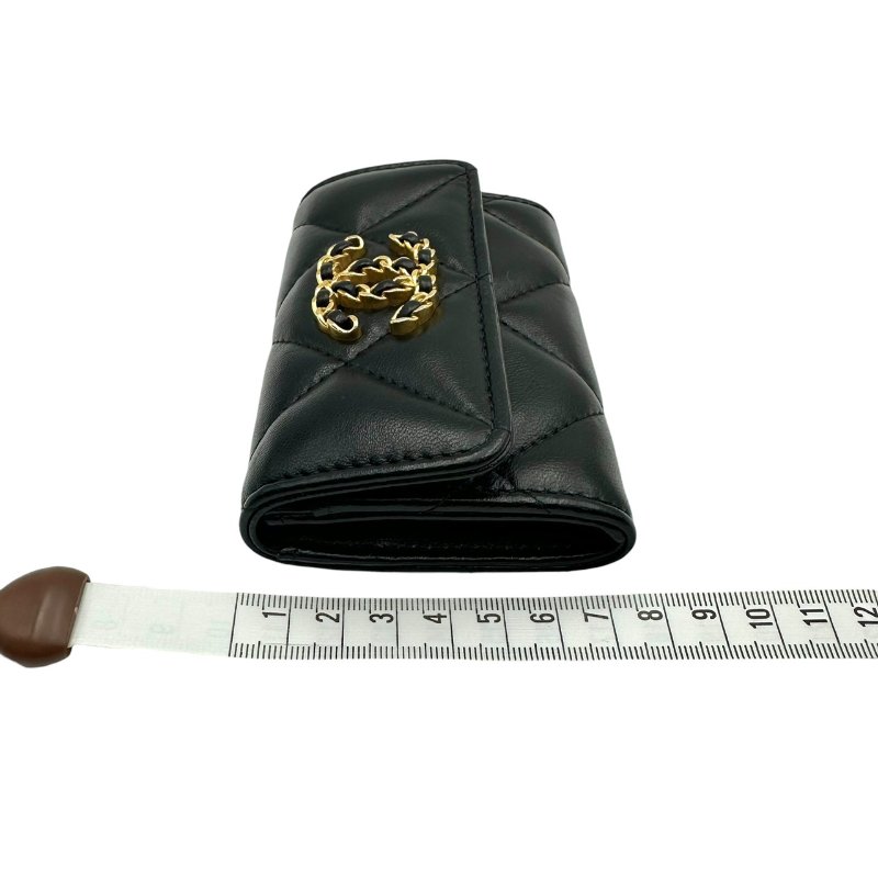 【美收精品】CHANEL 菱格紋小羊皮翻蓋卡片夾(黑色) B-959【隔月月中將轉賣至日本 上架期限30天】-14