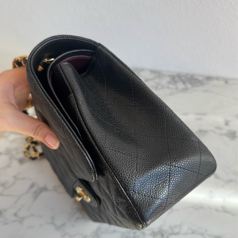 Chanel黑色荔枝金雙C jumbo 價格甜到爆✨-4