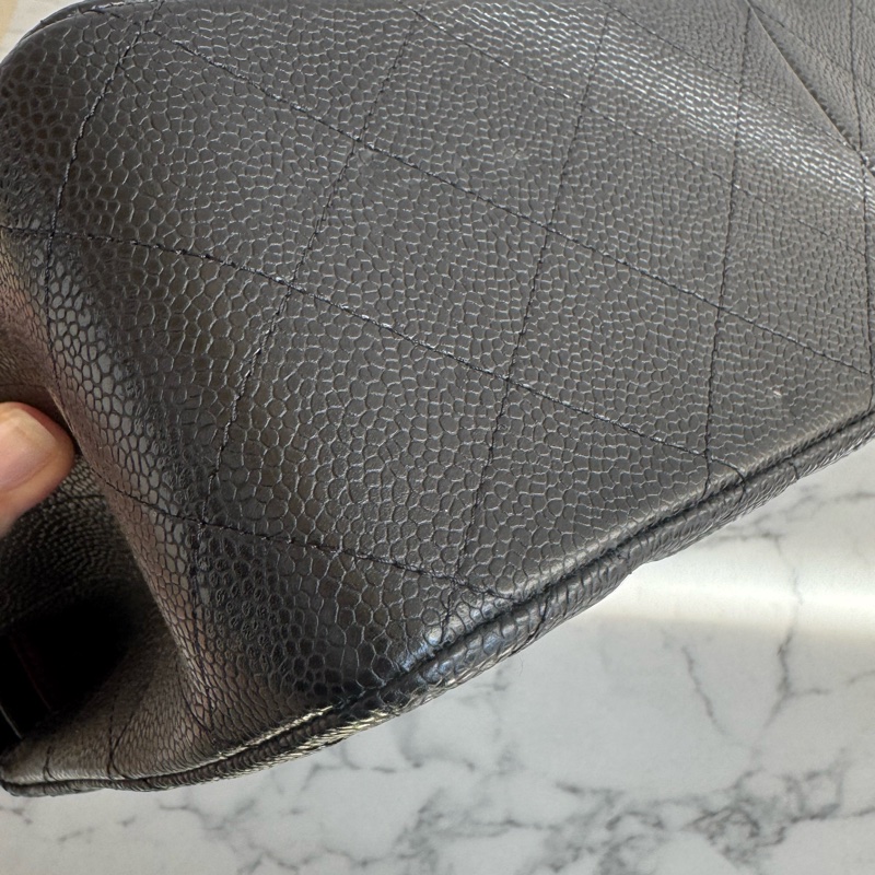 Chanel黑色荔枝金雙C jumbo 價格甜到爆✨-8