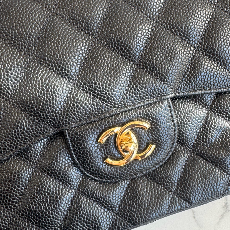 Chanel黑色荔枝金雙C jumbo 價格甜到爆✨-15