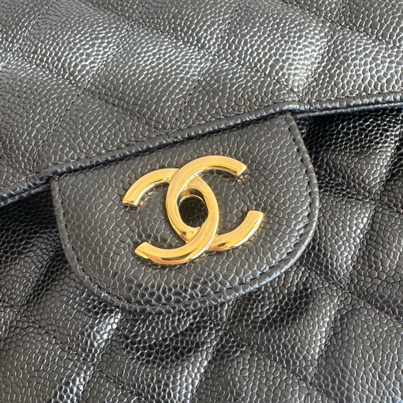 Chanel黑色荔枝金雙C jumbo 價格甜到爆✨-16