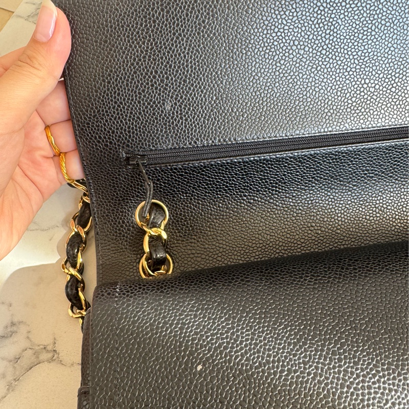 Chanel黑色荔枝金雙C jumbo 價格甜到爆✨-19