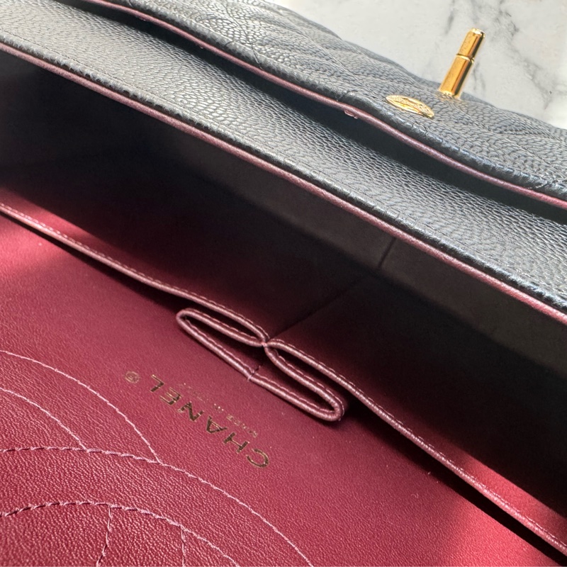 Chanel黑色荔枝金雙C jumbo 價格甜到爆✨-29