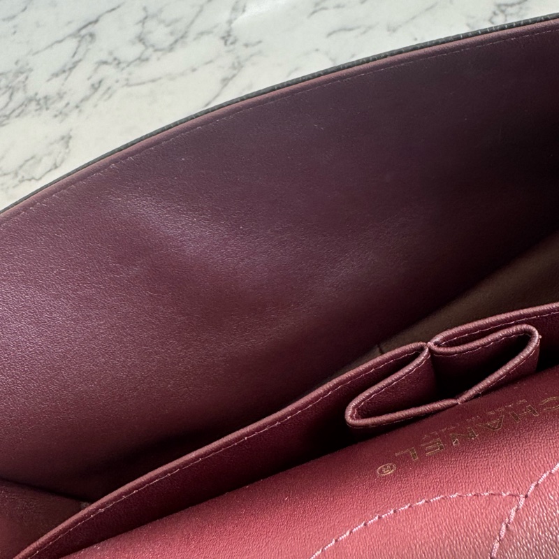 Chanel黑色荔枝金雙C jumbo 價格甜到爆✨-42