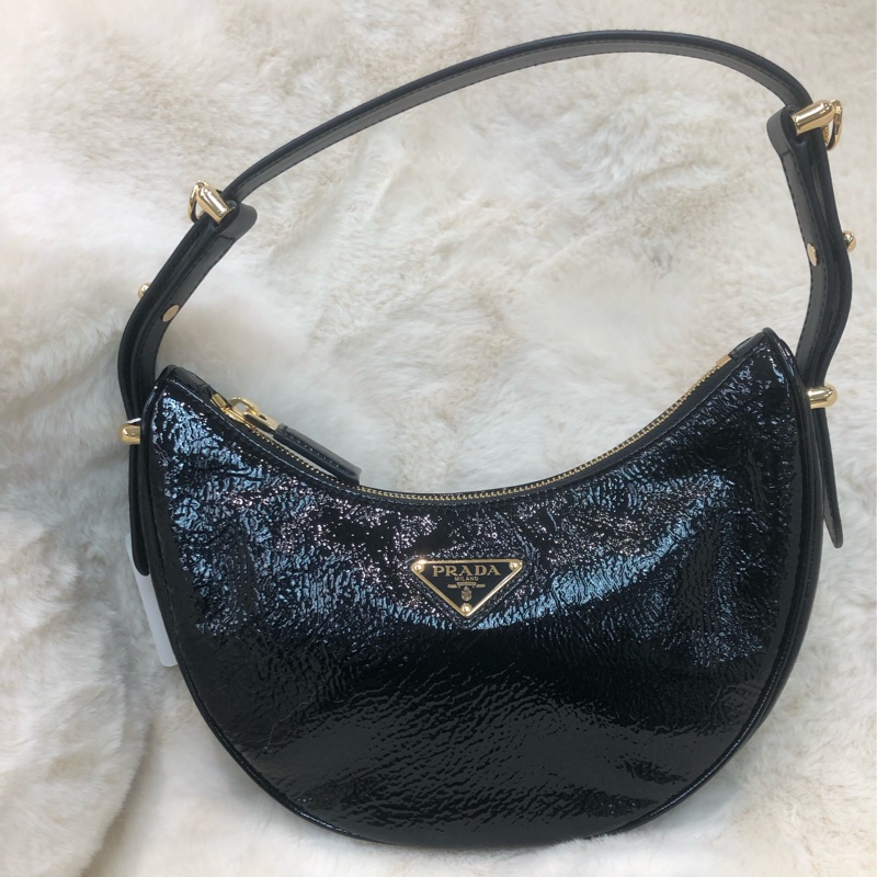 Prada 油蠟皮 金扣 Hobo 月亮 腋下包 XB902-0
