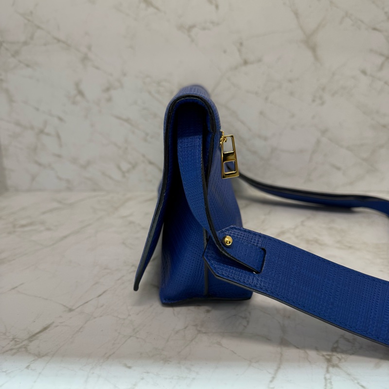 LOEWE 藍色翻蓋側背包-3