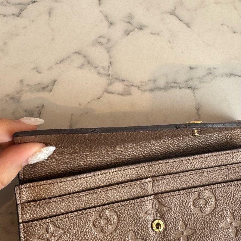 LV奶茶色信封釦式長夾➕零錢包-13