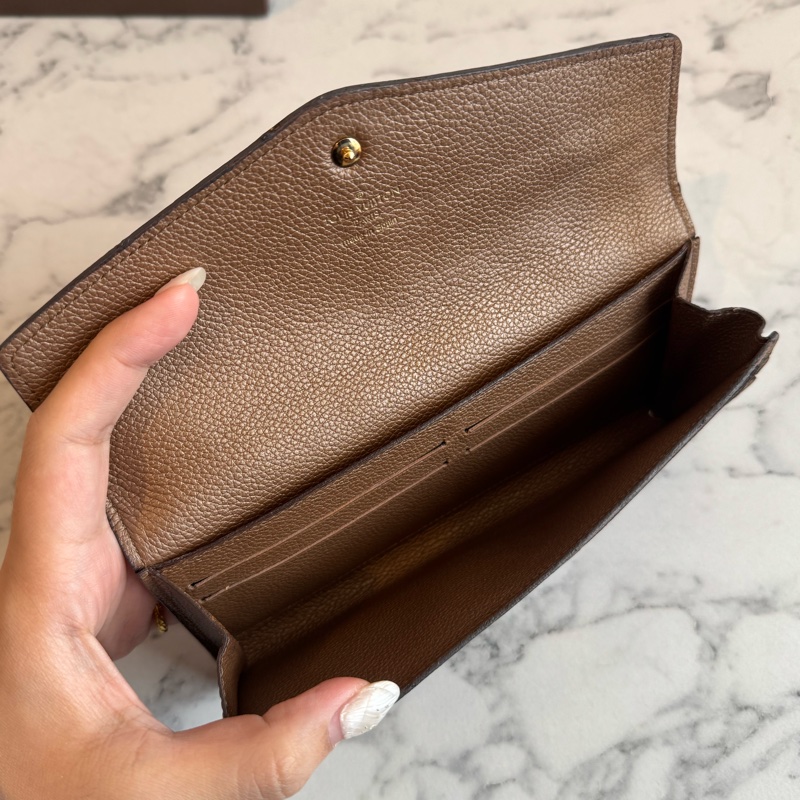 LV奶茶色信封釦式長夾➕零錢包-15