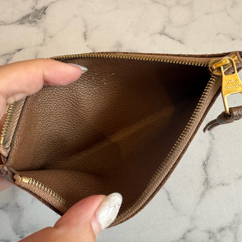 LV奶茶色信封釦式長夾➕零錢包-35