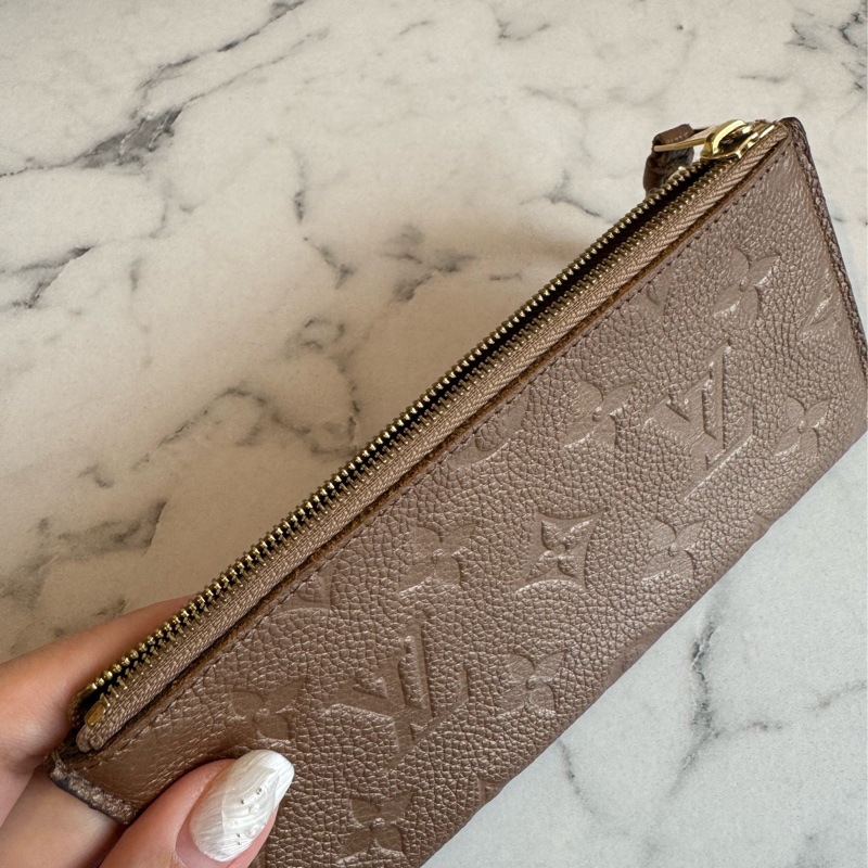 LV奶茶色信封釦式長夾➕零錢包-37