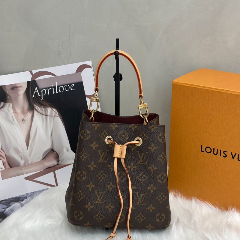 LOUIS VUITTON Neonoe BB 水桶包-0