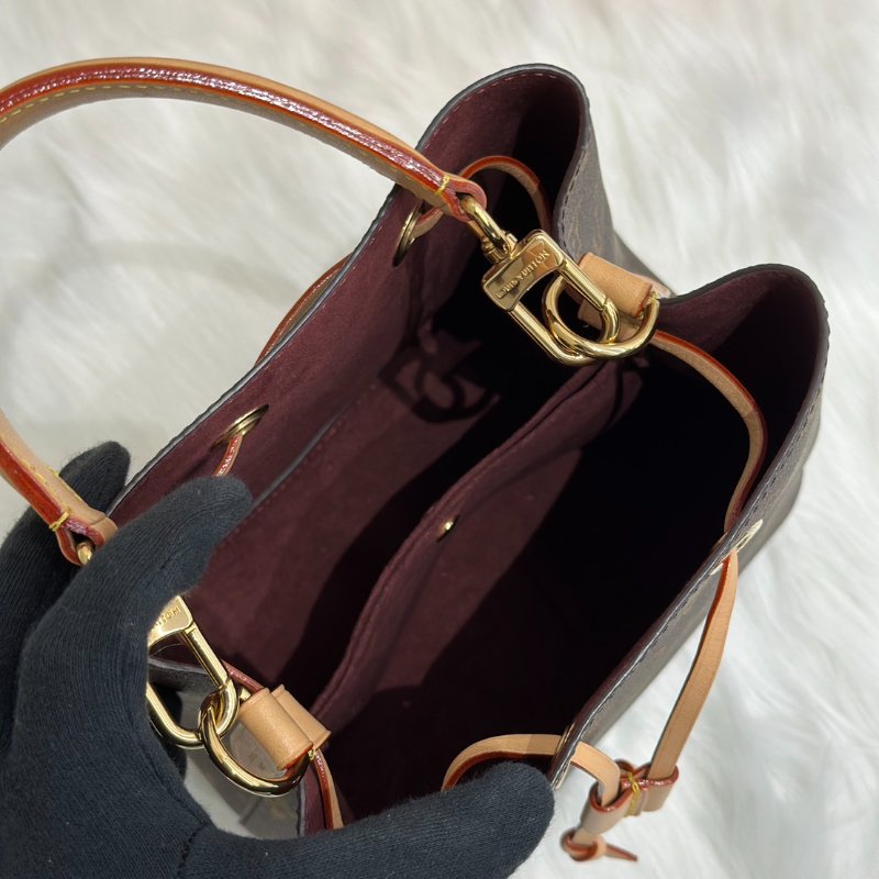 LOUIS VUITTON Neonoe BB 水桶包-6