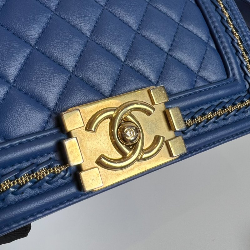 CHANEL BOY20 羊皮金扣藍色 24開-7