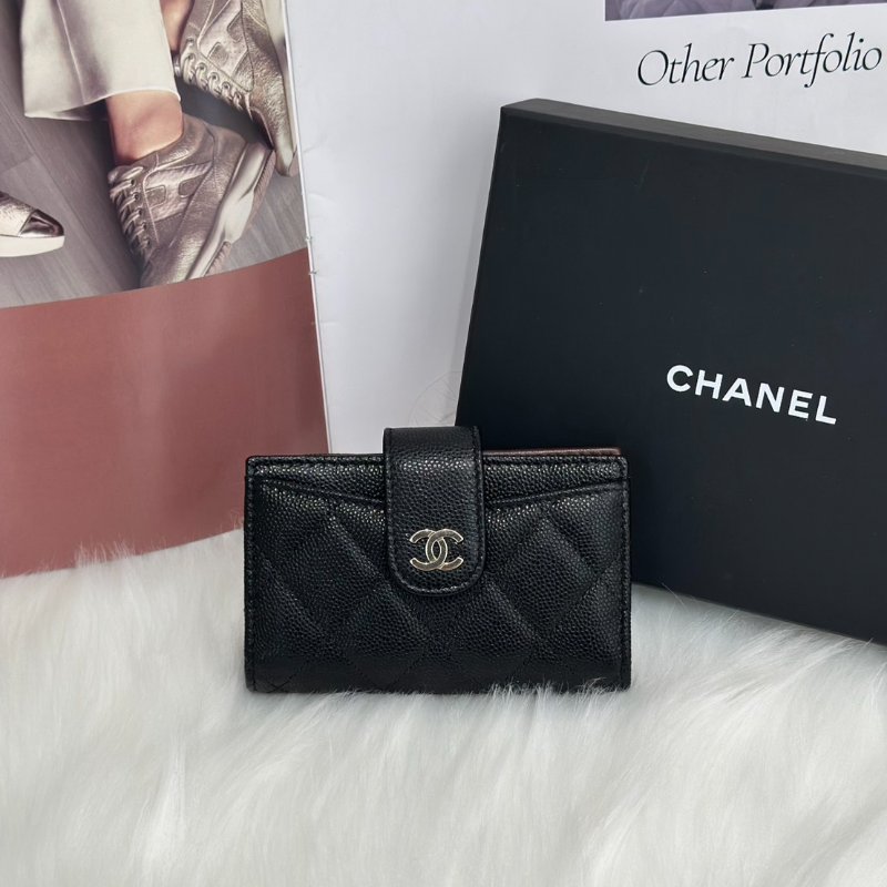 CHANEL 23B粒面牛皮雙折卡包 - 黑金30開-0