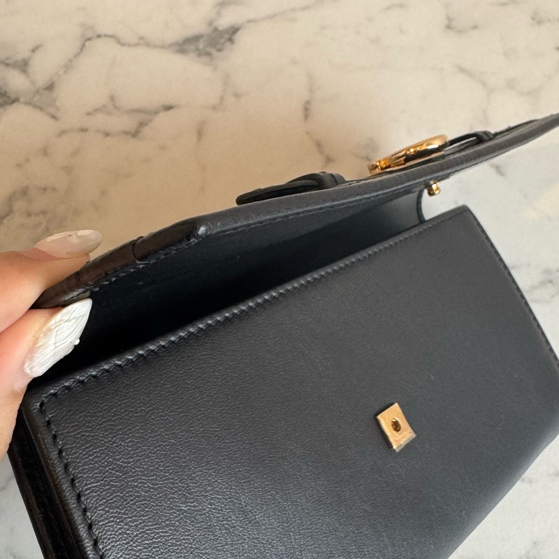 Ferragamo 黑皮革玫瑰金釦式長夾-10