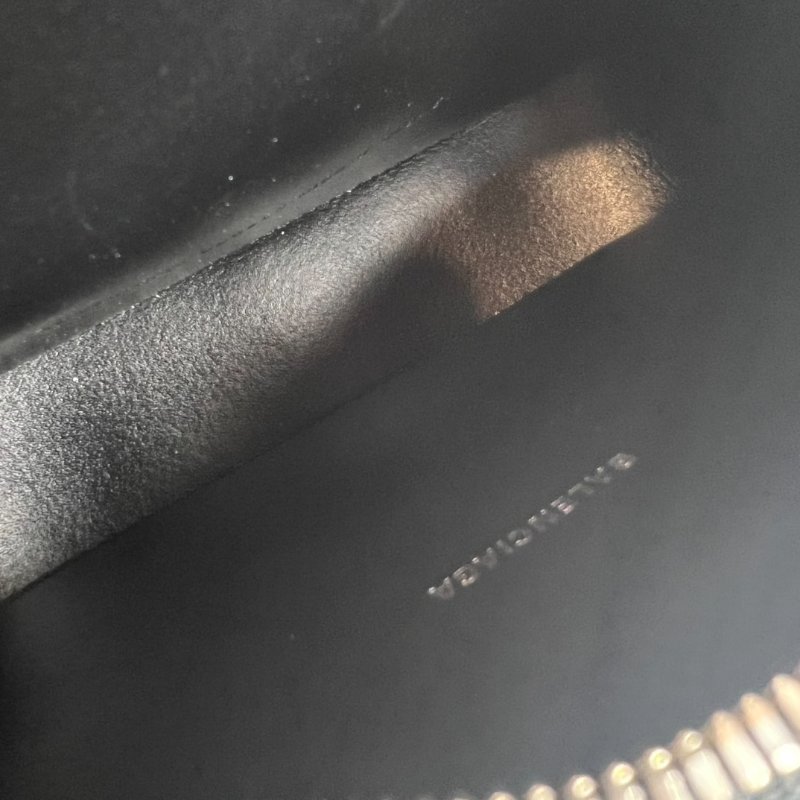 BALENCIAGA 608653 黑相機手提肩背包-5