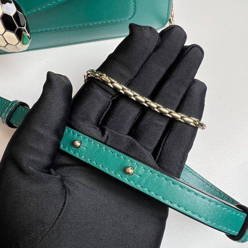 BVLGARI 綠蛇頭包-8