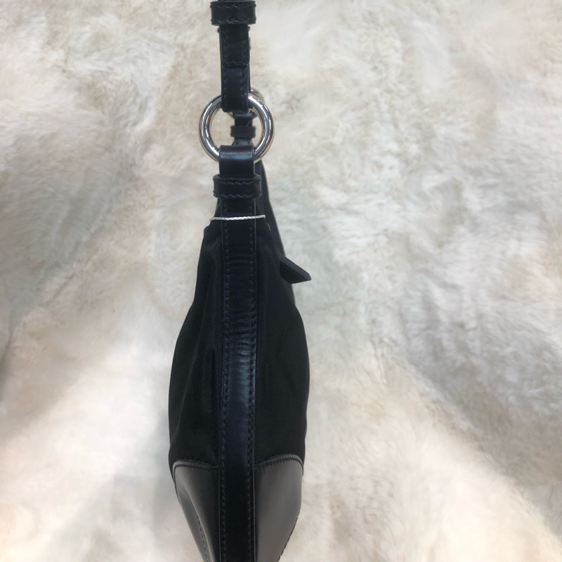 Prada Hobo 黑色腋下包 XB834-4