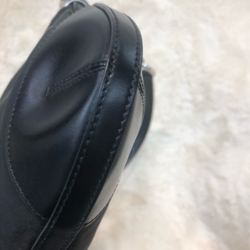 Prada Hobo 黑色腋下包 XB834-6