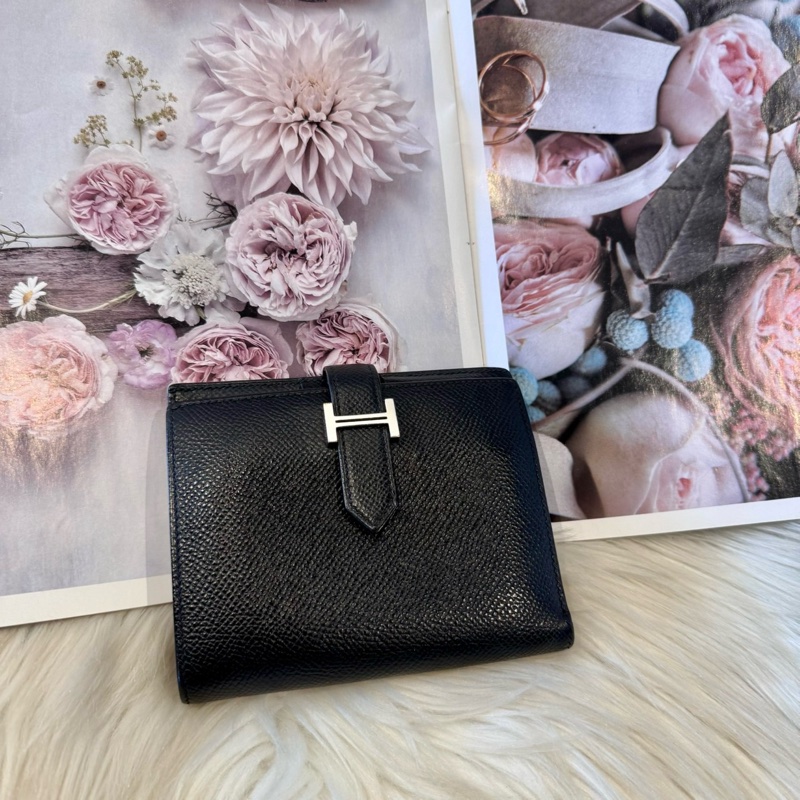 愛馬仕經典H扣黑色牛皮短夾-0