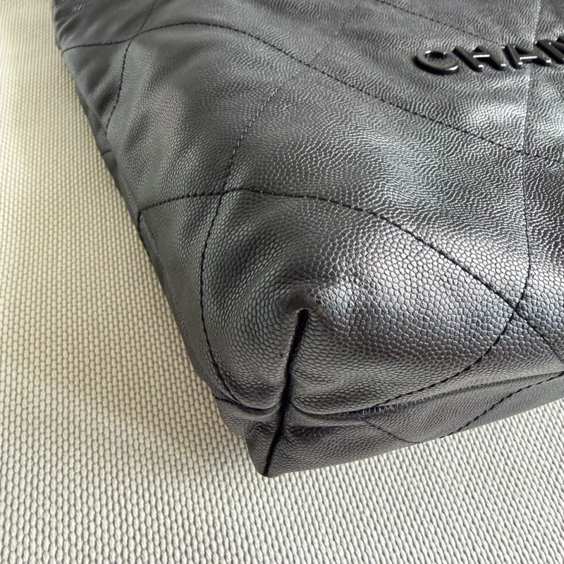 CHANEL 22包/22bag 小型 黑金黑字荔枝皮芯片款-9