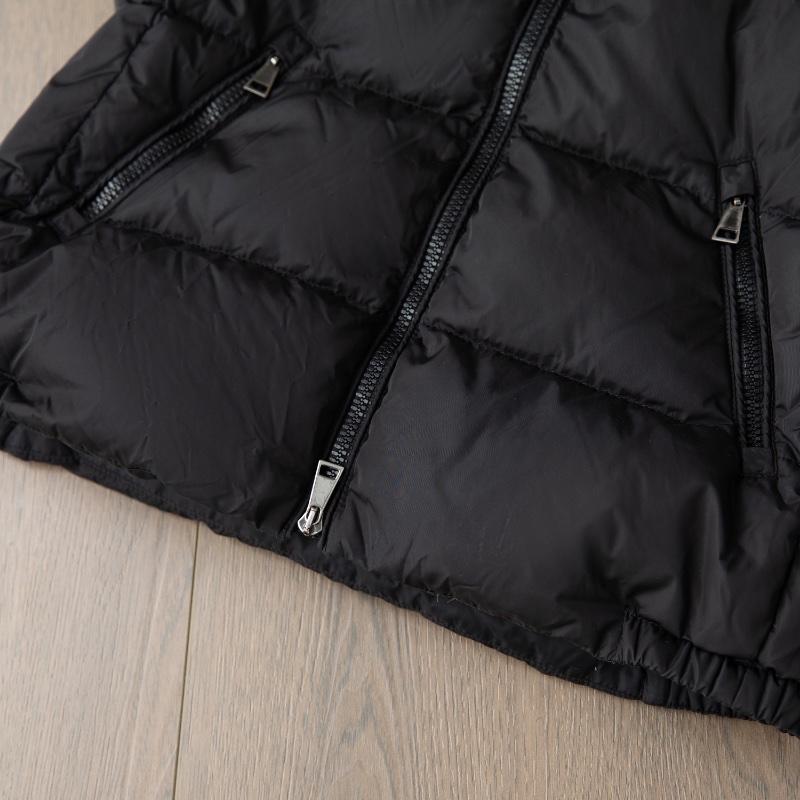 ❤️ MONCLER 百搭时尚羽绒背心-3