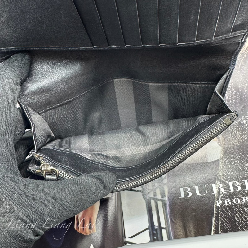 BURBERRY荔枝紋小牛皮深藍色對開長夾-6