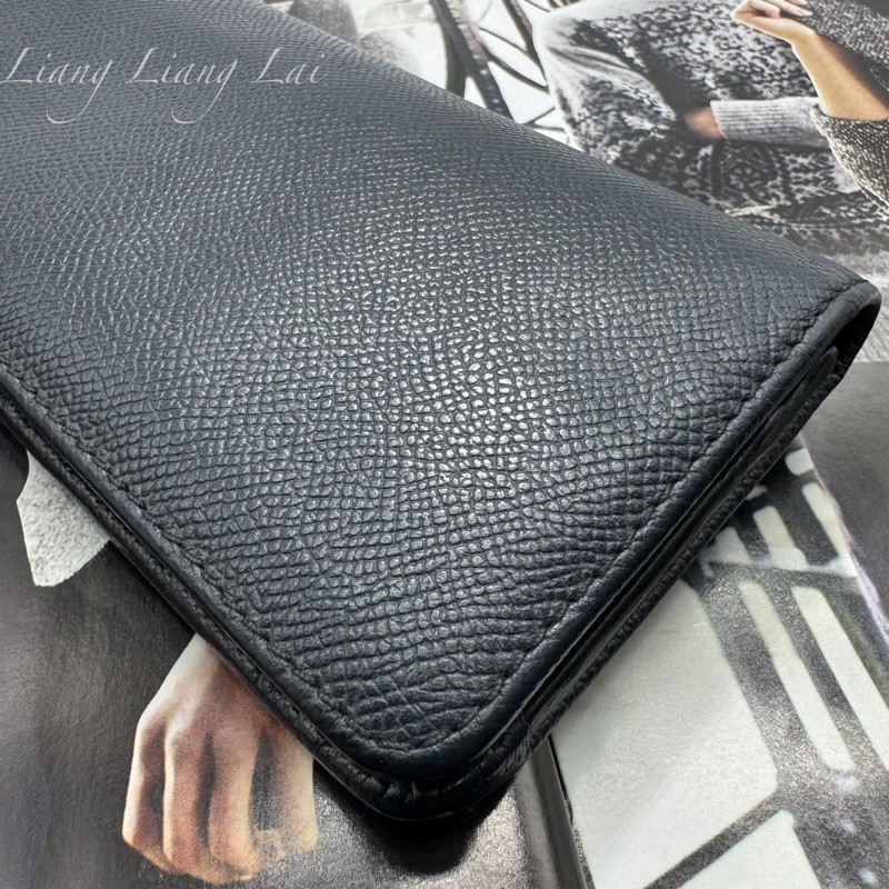 BURBERRY荔枝紋小牛皮深藍色對開長夾-23