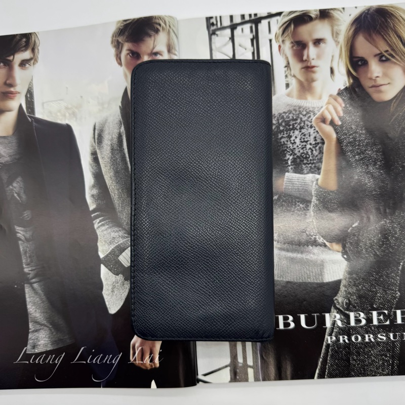 BURBERRY荔枝紋小牛皮深藍色對開長夾-26