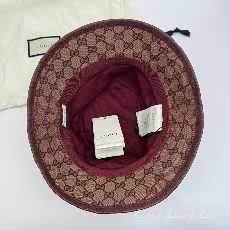 GUCCI GG Supreme 經典雙G 酒紅皮革飾邊漁夫帽-7